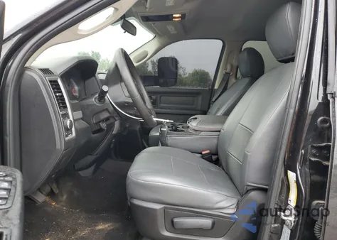 2017 Ram 3500 St z USA, uszkodzony, nr VIN 3C63RRGLXHG717415